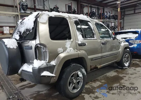 2004 Jeep Liberty Sport z USA, uszkodzony, nr VIN 1J4GL48K74W295839